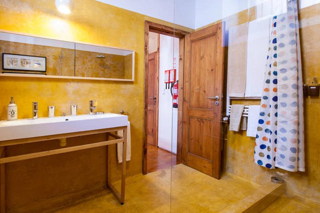 Three4Six Guesthouse Paço de Arcos Екстериор снимка